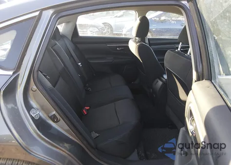 2017 Nissan Altima 2.5 Sr z USA, uszkodzony, nr VIN 1N4AL3AP5HC146015